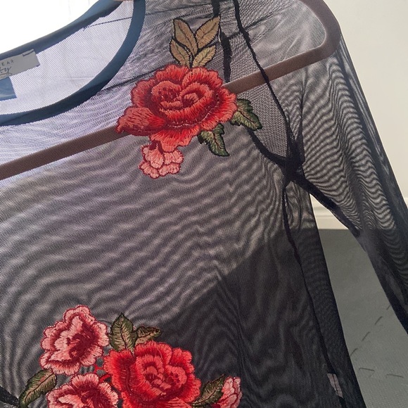 Mesh Long Sleeve and Mini Skirt Flower Set - Picture 3 of 4